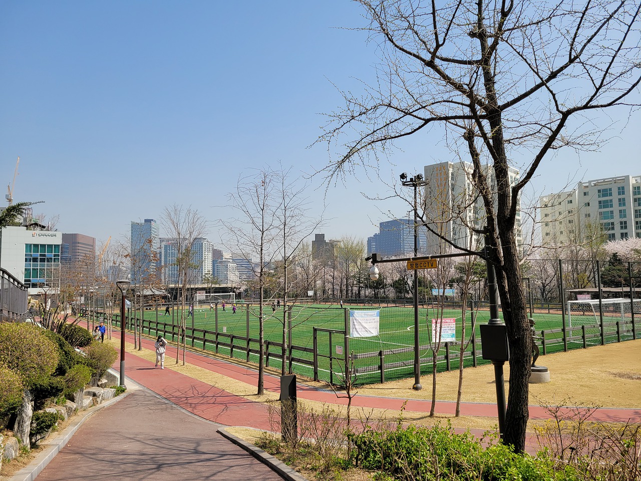 一直在为卡 一直在为卡